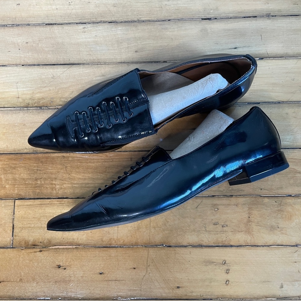 Halston “Ronda” Flats - Picture 3 of 13